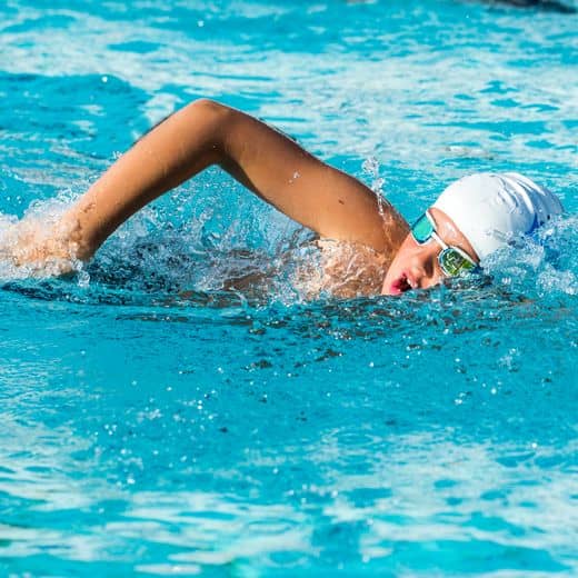 stage piscine et stage tennis