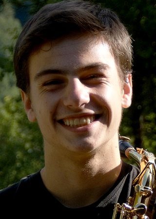 Enzo Giraudon, Colonie de vacances Ulysséo, Cours saxo-trompette-flûte