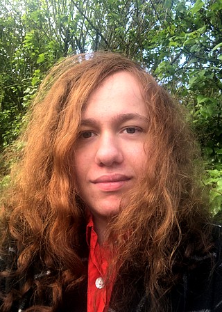 Nil Faure, Colonie de vacances Ulysséo, Langues