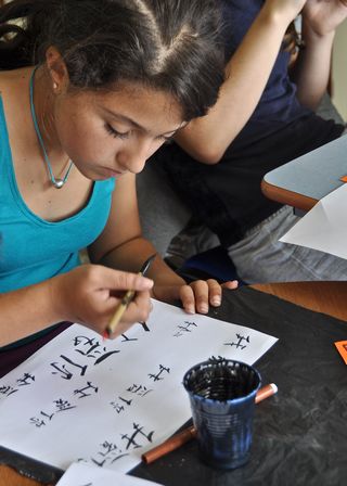 Cours de Calligraphie, Colonie de vacances Ulysséo, Loisirs-créativité