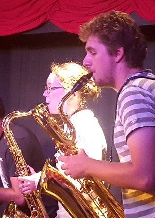 La Fanfare suit son cours, Colonie de vacances Ulysséo, Musique-créativité