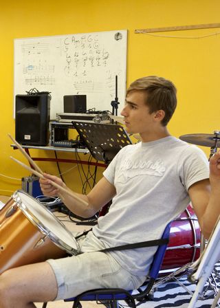 Cours Rythme instruments, Colonie de vacances Ulysséo, Musique-créativité